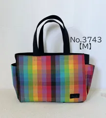 【Mサイズ】レインボー　手提げトートバッグ　akaneko サイドポケット付き　バッグ　A4収納　グラデーション　倉敷帆布