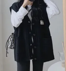 ニットベスト ポケット付き レディース Vネック 未使用 リブ裾 ゆったり セーター 秋 冬 トップス 無地 ボタン留 前開き シンプル カジュアル 大人 可愛い 女性 お出かけ オフィス ビジネス 通勤 通学 韓国風