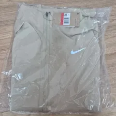 ナイキ ウィンドブレーカー ベージュ 新品 m l xl