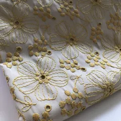 縦100cm×横95cm 刺繍生地　ベージュ　NO，281 セール
