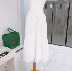 白ティアードロングスカート (free)裏起毛