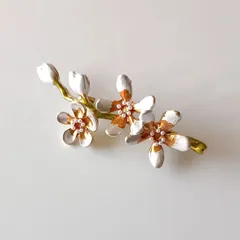こざくらの枝ブローチ　春ピンクゴールドカラーパール金真珠　入学式卒業式にも