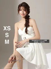 ホワイト  [GMS-V895-B-2511]【GLAMOROUS by Andy / グラマラスバイアンディ】アンディグラマラス/ ベア/ ベルト/ フレア/ アシンメトリー/ ミニドレス/ ストレッチ/ キャバドレス/ ローブドフルール　グロッシー