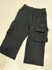 ナイキ ストレートフィット パンツ