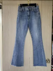 ライトブルー ブーツカット デニム