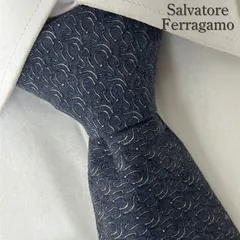 《未使用級》Salvatore Ferragamo (サルヴァトーレ・フェラガモ) イタリー製 シルクネクタイ 総柄 ガンチーニ グレー系 箱あり