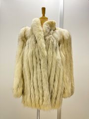 bhq様専用サガミンク毛皮ハーフコートアイボリー9号Mサイズ相当 - メルカリ
