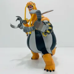 【飾磨店】 中古 'D賞クイーン両翼決戦フィギュア「両翼決戦/一番くじワンピース」'