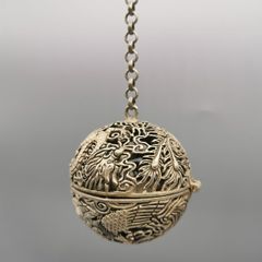 【 本銀彫金薫香球 龍鳳凰透し 】　中華古玩　倣唐代薫香球 本銀彫金薫香球 龍鳳凰透し 】 中華古玩 倣唐代薫香球 - メルカリ