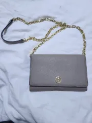 トリーバーチ ロビンソン チェーン ウォレット