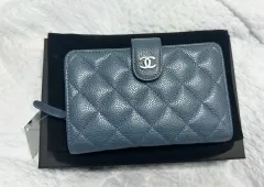 シャネル 中財布