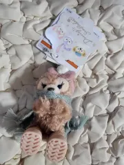 (東京ディズニーシー新作)(新品)ダッフィー＆フレンズ 冬シーズン シェリーメイ マフラー キーホルダー