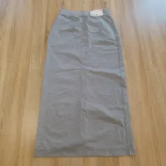 未使用タグ付き　UNIQLO　ユニクロウルトラストレッチアクティブナローマキシスカート　グレー系　Мサイズ