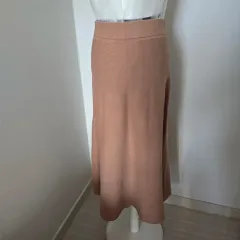 ニットフレアスカート ベージュ ウエストゴム 79cm 長さ