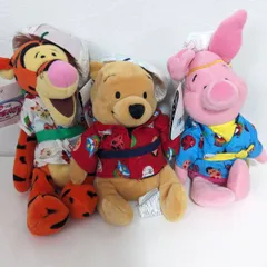 ディズニーストアのティガーとピグレットのぬいぐるみ夏祭りくまのプーさん