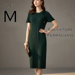 【極美品】Salvatore Ferragamoサルヴァトーレフェラガモ イタリア製 ヴァージンウール製ニットワンピース M ダークグリーン【古着】【中古】【送料無料】のサムネイル