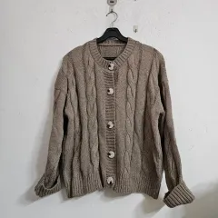 ケーブル編みニットカーディガン ブラウン