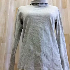 UNIQLO ユニクロ 首元まで暖かい✻ストレッチ抜群の万能タートルネック ライトグレー