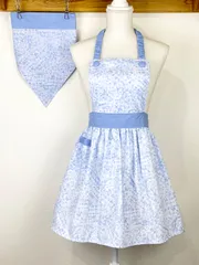 綺麗なブルーのお洒落なハンドメイド子供エプロンと三角巾のセット
