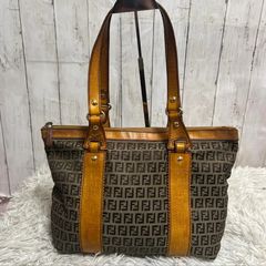 FENDIフェンディズッキーノピンク× レッド2241-8BH134-LPN - メルカリ