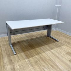 オカムラ 平デスク ホワイト W1200 D750 H720 机のみ - メルカリ