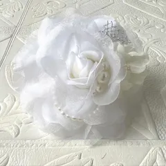 041 ハンドメイド コサージュ パール ビーズ　卒業式　卒園式　入学式　入園式　レース　ホワイト　白結婚式　パーティー　イベント　かわいい　セレモニー　レース　パールコサージュ　髪飾り　2way