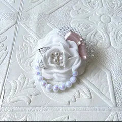 046 ハンドメイド コサージュ パール ビーズ　卒業式　卒園式　入学式　入園式　レース　ホワイト　結婚式　パーティー　イベント　セレモニー　レース　パールコサージュ　髪飾り　2way