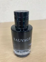 ÷2 ほぼ未使用 クリスチャン ディオール Christian Dior ソヴァージュ SAUVAGE 香水 60ml 【美容品】 【1】