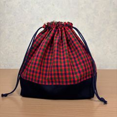 洗える‼︎保冷保温お弁当袋 ファミリア風チェック赤×紺 - メルカリ