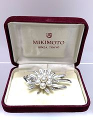 MIKIMOTO ミキモト 真珠 パール ブローチ シルバー 5珠 - メルカリ