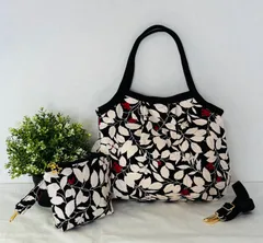 【裁縫ストア・ボヌール】大人かわいい　北欧風　花柄　ボタニカル柄　ツイル フレッシュガーデン ブラック　トートバッグ　グラニューバッグ　ポーチ　ショルダーバッグ　ショルダーストラップ付き ハンドメイド　再出品　/ №500-755