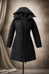 DKNY / 軽量ダウンコート / ほぼ新品