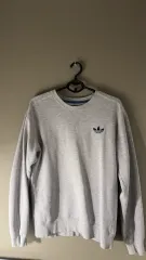 アディダス グレー スウェット