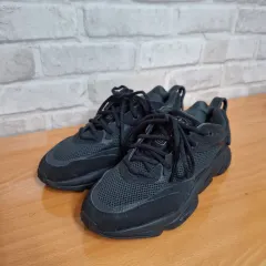 アディダス オズウィーゴ スニーカー 23.5センチ