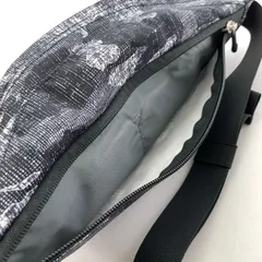 【中古品】 THE NORTH FACE ザノースフェイス NM71802 BODY BAＧ ボディーバッグ 総柄 【188-260204-rn-08-fuz】