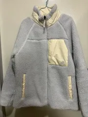 アディダス リバーシブル シェルパ ジャケット