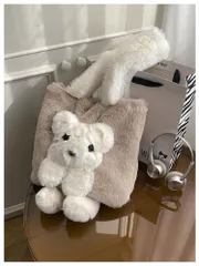 レディースバッグ  クマ ぬいぐるみ トートバッグ もこもこ ファーバッグ レディース 冬 秋 新作 ハンドバッグ 肩掛け 2way 可愛い ふわふわ 軽い 大容量 エコファー 日本産 大阪発送 新品 未使用