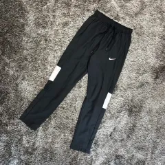 ナイキ ドライフィット ウーブン ウォームアップ パンツ (S)