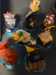 ワンピース海賊船ミニフィギュアセット 8種