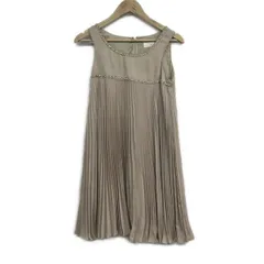 Grace Class(グレースクラス) ワンピース サイズ36 S レディース美品  - ベージュ ノースリーブ/ひざ丈/プリーツ/ビーズ/ラインストーン