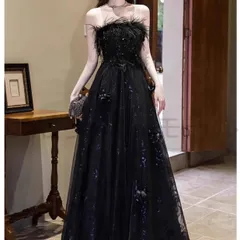 新しい未使用 ウェディングドレス オフショルダー ロングドレス - 高級感 フェザー付き ブラックドレス - パーティー 結婚式 成人式 舞台 