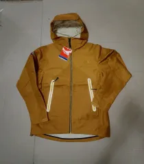 THE NORTH FACE フード ウィンドブレーカー GOLD