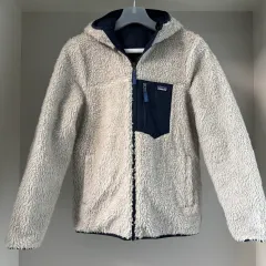 パタゴニア リバーシブル フリース ダウン 出品