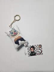 (新品) 鬼滅の刃 正規品 クッション ぬいぐるみ キーホルダー 伊之助