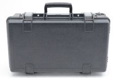 超美品 KING PELICAN（キングペリカン）1600 防水ハードケース ②