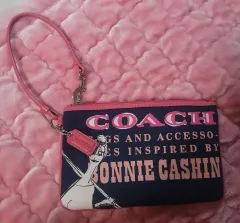 コーチ クラッチバッグ ポーチ