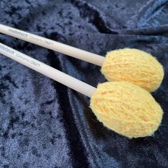 Item thumbnail for item 71be88ee-1195-45d5-978c-f6547c65b187