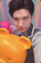 SEVENTEEN HERE ver. JOSHUA 17 IS RIGHT HERE