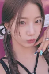 LE SSERAFIM 通常版初回プレス KAZUHA DIFFERENT日本盤