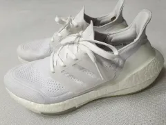 アディダス ウルトラブースト オールホワイト スニーカー 255